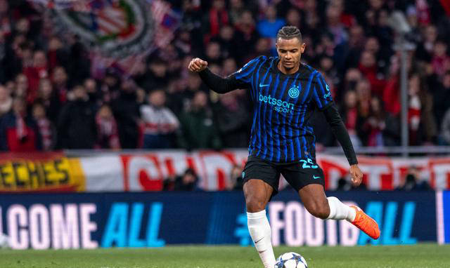 意甲最新动态:齐沃苦战再负AC米兰,圣西罗逆转希望重燃